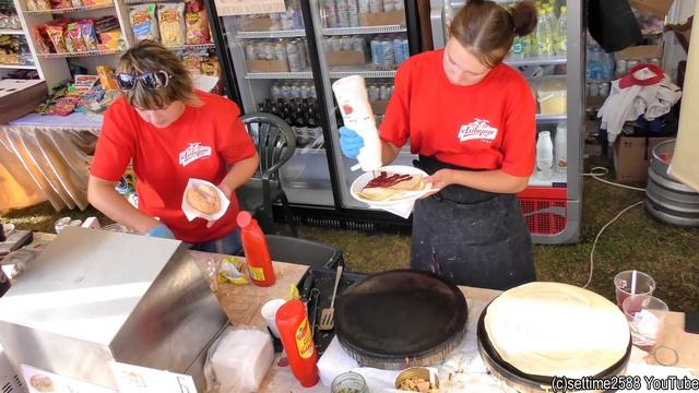 Preparing Crepes in Minsk. Street Food from Belarus смотреть онлайн