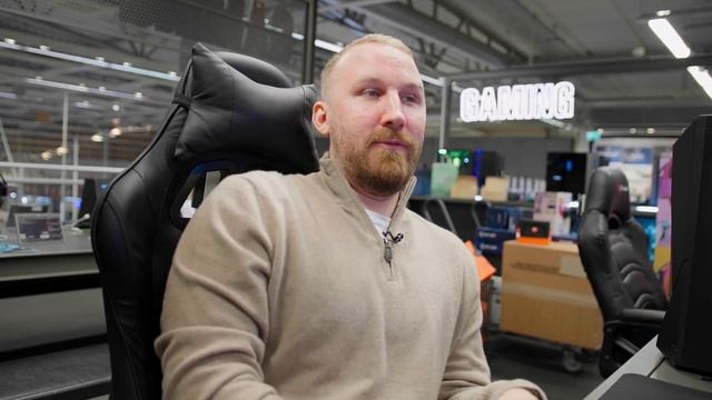 Klarna Drops By - Olof Elgiganten Special смотреть онлайн