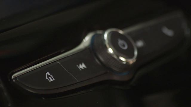 How do I connect and use Apple Carplay? смотреть онлайн