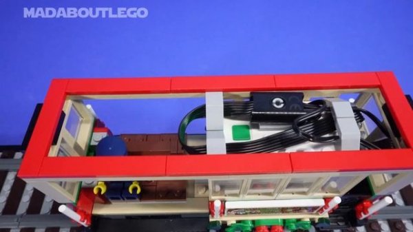 LEGO Holiday Main Street Tram 10308