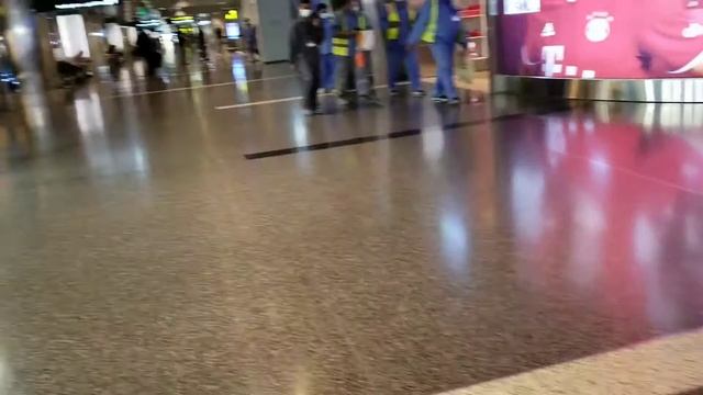 DOHA HAMAD INTERNATIONAL AIRPORT смотреть онлайн