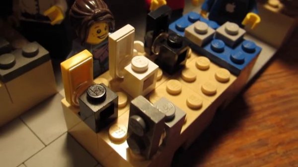 My LEGO Apple Store MOC!