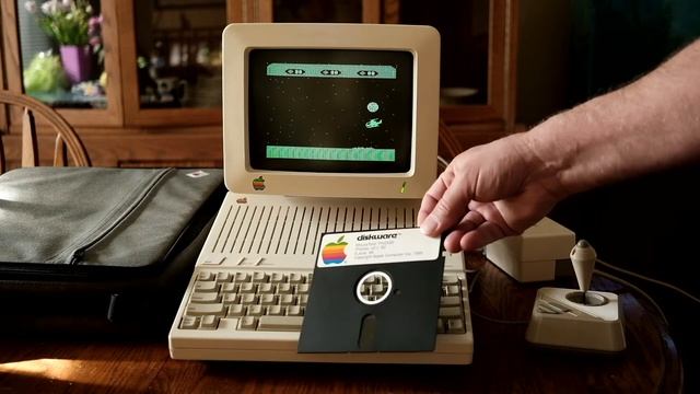 Apple IIc-Blast from the Past смотреть онлайн