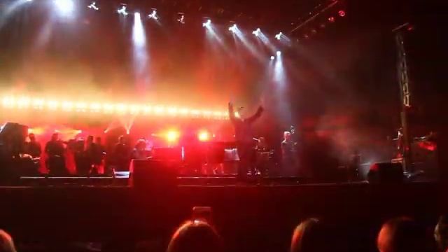 Вакарчук с оркестром: "Я так хочу до тебе" live Днепр смотреть онлайн