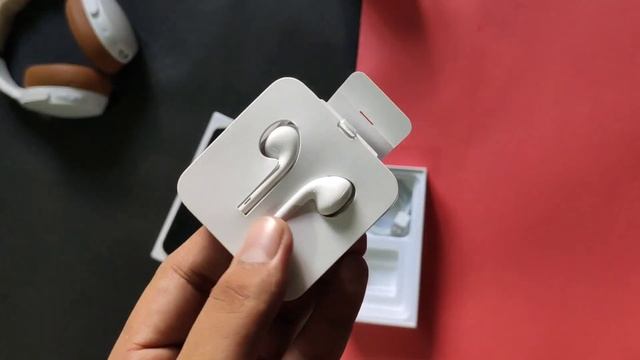IPhone 11 Amazon great Indian sale (Rs 48999) Unboxing| iPhone 11 with Fast charger and Earbuds смотреть онлайн