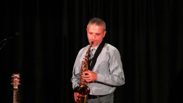 Саксофонист Эдгар Погосов - Вальс Бостон (Розенбаум) смотреть онлайн