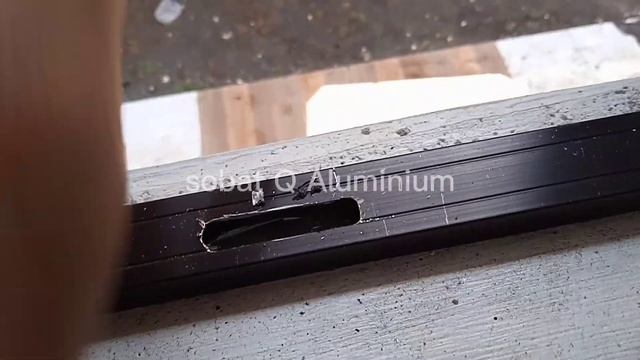JENDELA ALUMINIUM + KUSEN COR. BEGINI CARA MUDAH PEMASANGANNYA. info pemesanan cek deskripsi. смотреть онлайн