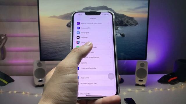 iOS 17.1.1 Full Review - After 2 Days (Green Screen - Heating - Battery Drain Issues) смотреть онлайн