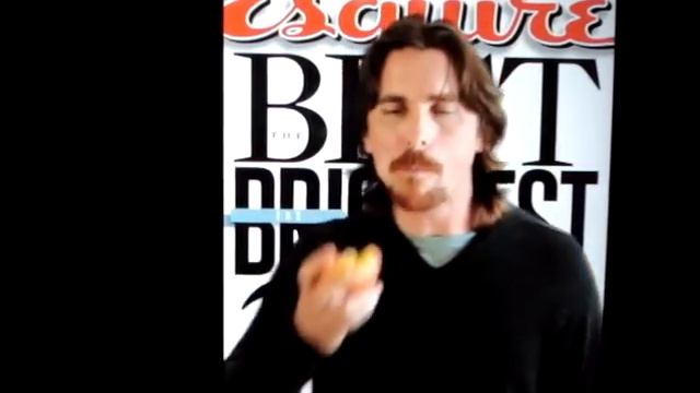 Christian Bale eating apple on Esquire app смотреть онлайн