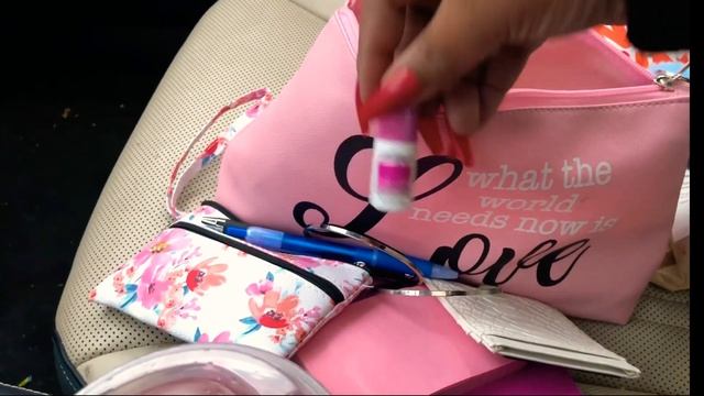Saturday Swap! What’s in my Weekend Bag WIMB смотреть онлайн
