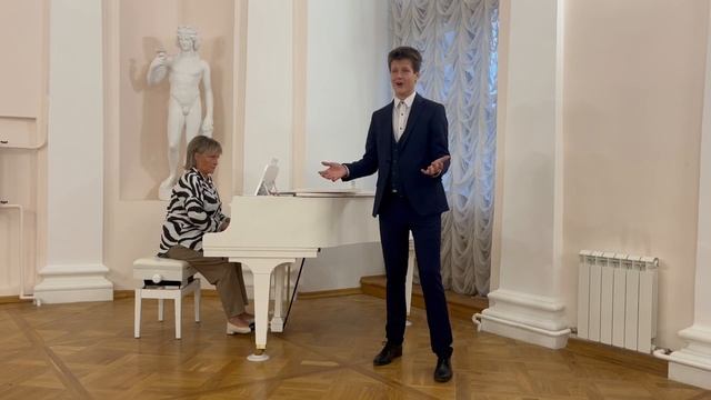 А.С. Даргомыжский - Влюблён я, дева красота. Исполняет Леонид Аполченков смотреть онлайн