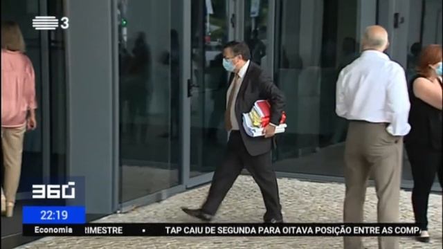 RTP 3 - 360 (30.08.2020) Notícia do início do julgamento de Rui Pinto a 4 de Setembro смотреть онлайн