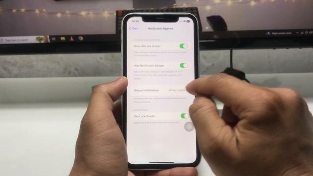 How to Enable Always On Display Mode on iPhone XR смотреть онлайн