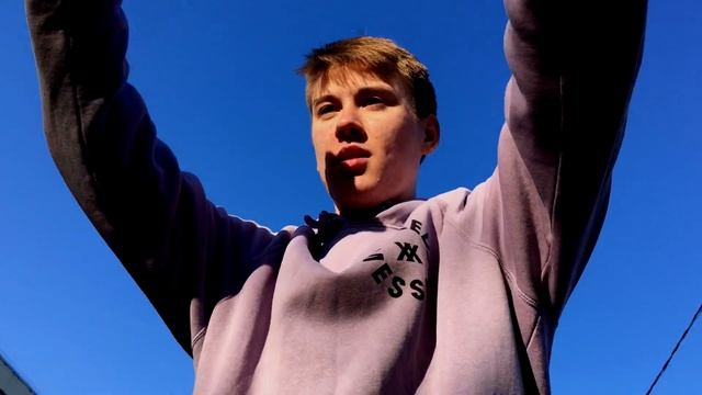 Как я научился делать сальто с нуля смотреть онлайн