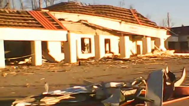 Tornado Damage Pinson, Alabama, USA смотреть онлайн