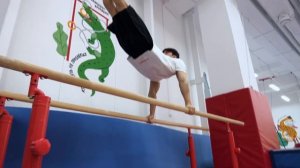 Тренер Европейского Гимнастического Центра Хегай Станислав