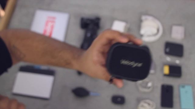 Whats in my Tech Bag [ Camera Setup + Computer ] Sony A6300 and more! смотреть онлайн