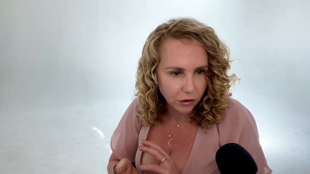 Ellie Nextdoor: Why We Love Forbidden Fantasies смотреть онлайн