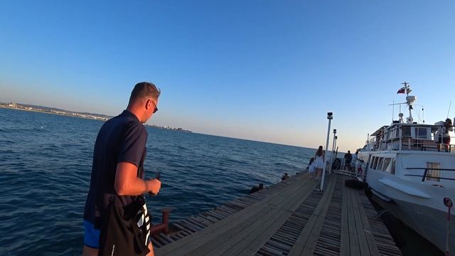 море с братиком