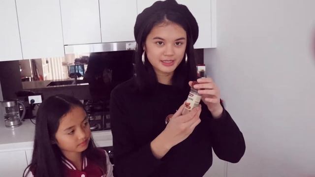 lets make an apple cake! ft my sister смотреть онлайн