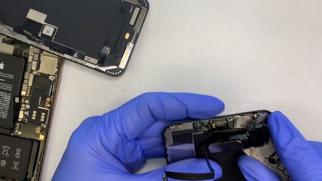 Start to Finish - iPhone XS Max Screen Replacement смотреть онлайн