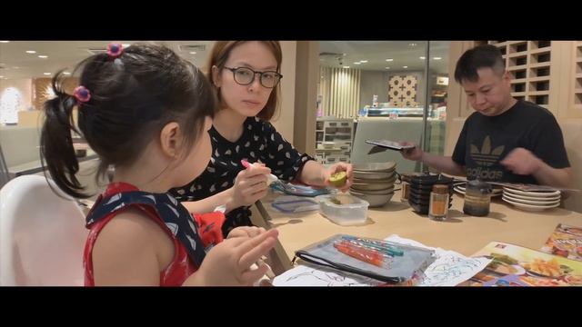 iPhone XS Max (Anamorphic Moment lens) - Aug 2019 moments with Emmy смотреть онлайн