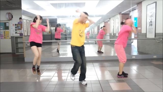 舞風起浪-MV舞蹈-Tara-Little Apple(小蘋果)-完整練習版 смотреть онлайн