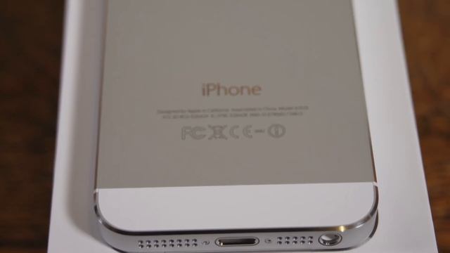 Apple iPhone 5s Unboxing and Overview Video смотреть онлайн