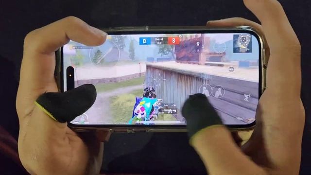 IPHONE 14 PRO 1 VS 2 WITH INDIAN GIRLS | BEST 4-FINGERS CLAW PUBG HANDCAM смотреть онлайн