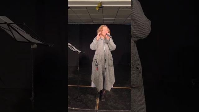 «На моей Луне»  песня в исполнении Гераськиной