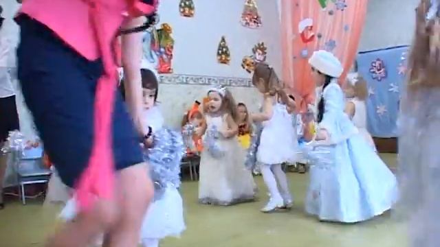 Кишинёв 63 Солнышко утренник 2012 3ч. смотреть онлайн