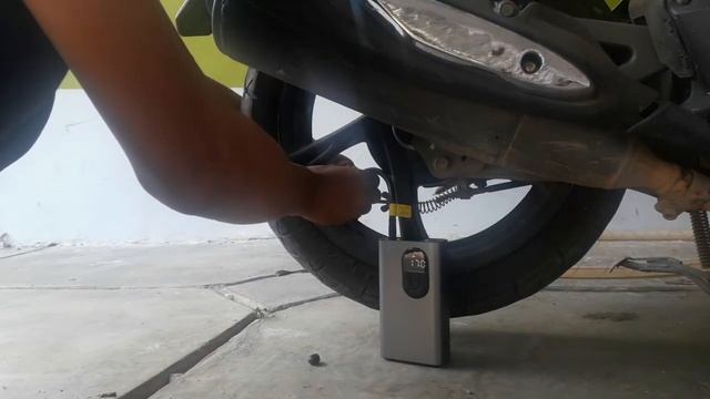 ban kempes?? untung ada ini | Baseus Car Energy Source Inflator Pump | #otomotifvlog смотреть онлайн