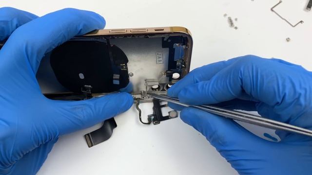 Turn Your iPhone X Into iPhone 12 Pro | كيفية ترقية iphone x إلى iphone 12 pro смотреть онлайн