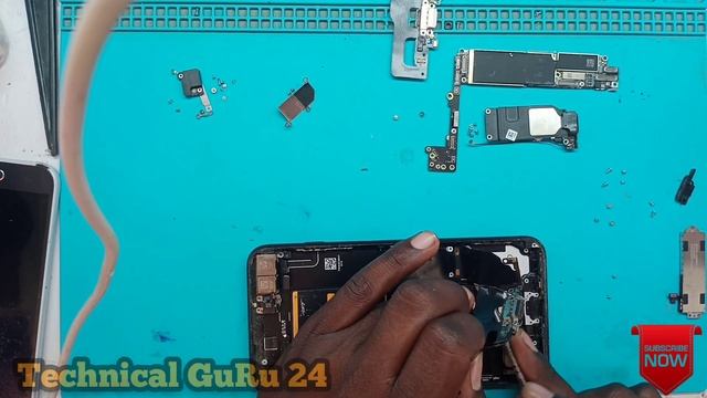 IPhone 7 plus No Power Solution || Iphone 7 plus Charging Fault Solution смотреть онлайн