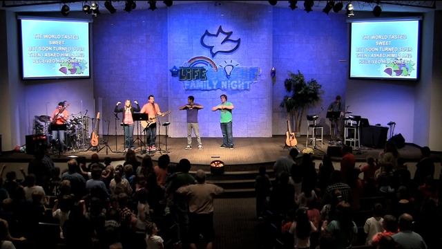 The Papaya Song I like bananas at Calvary Chapel Merritt Island смотреть онлайн