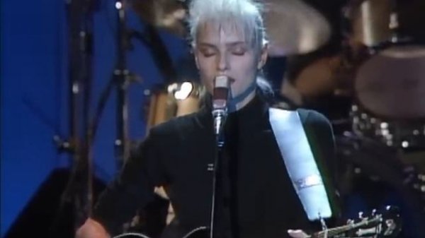 'Til Tuesday - Coming Up Close