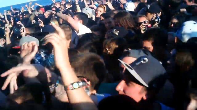 Mac Miller - Knock Knock - LIVE! at Bamboozle 2012 смотреть онлайн