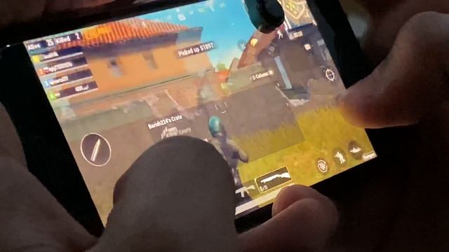iPhone SE 2020 PUBG Test Full high Graphics смотреть онлайн