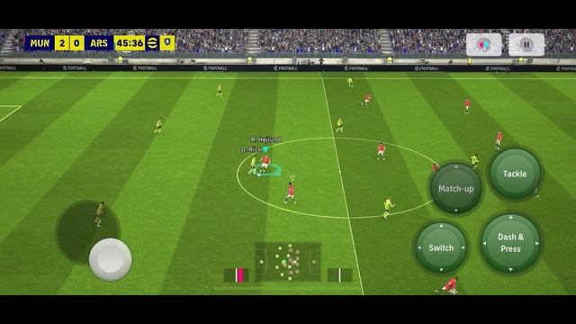 efootball 2024 on iPhone XS Max смотреть онлайн