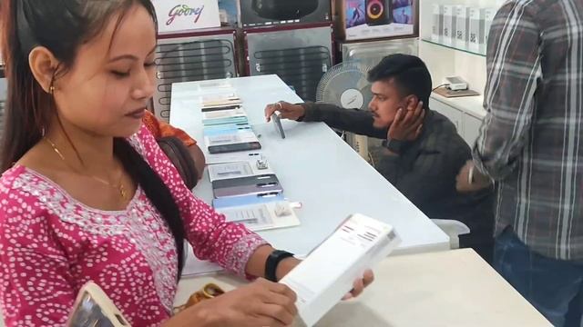 Finally New iPhone 15 plus unboxing 😍✨ Pink colour 💕#youtube #iphone @kalpanabrahma34 смотреть онлайн