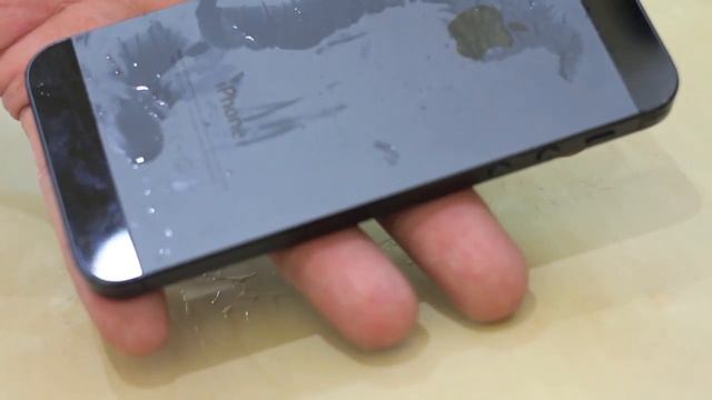 invisibleSHIELD HD Full Body for iPhone 5 طريقة تركيب الدرع الخفي смотреть онлайн