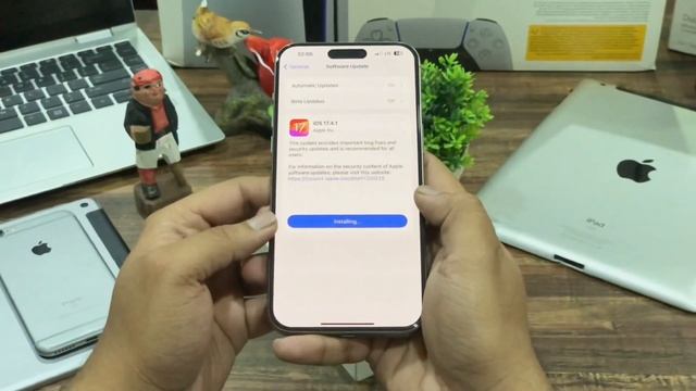 Should you update to iOS 17.4.1??😱 | new features | смотреть онлайн