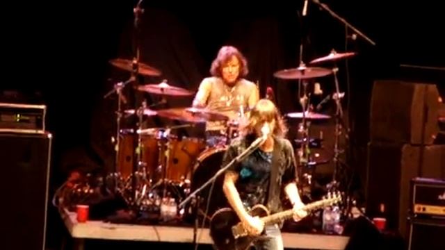 Pat Travers Band - "Boom Boom (Out Go The Lights)" смотреть онлайн