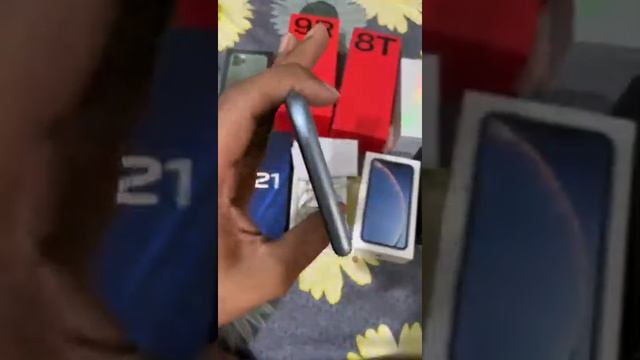 iphone xr 64 gb only 12999 brand new conditions only 3 month old📱 смотреть онлайн