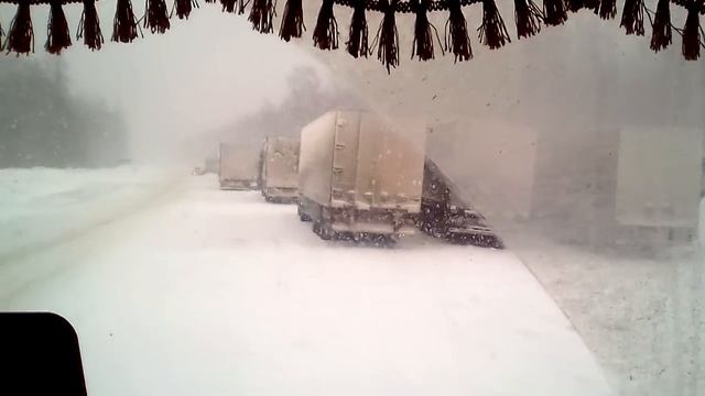 Вот такой вот дальнобой..стоим восемьдесят километров в час..Аша . смотреть онлайн