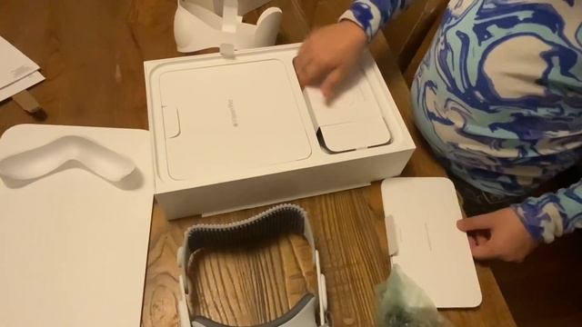 UNBOXING APPLE VISION PRO 🤖🦾🦿 смотреть онлайн