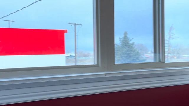 Это про трак стоп(TRUCK STOP) как устроен отдых и жизнь дальнобойщиков в Америке. Смотрите please. смотреть онлайн