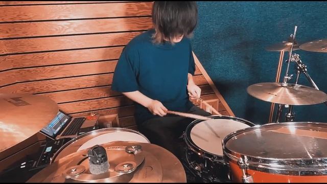 AURORA | Apple Tree-Drum Cover w/刄田綴色(東京事変) смотреть онлайн
