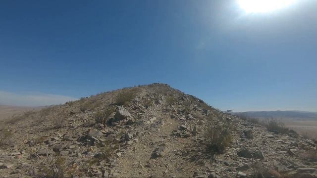 GoPro Hikes: Hiking "Bell Mountain" - Mojave Desert - Apple Valley, California смотреть онлайн