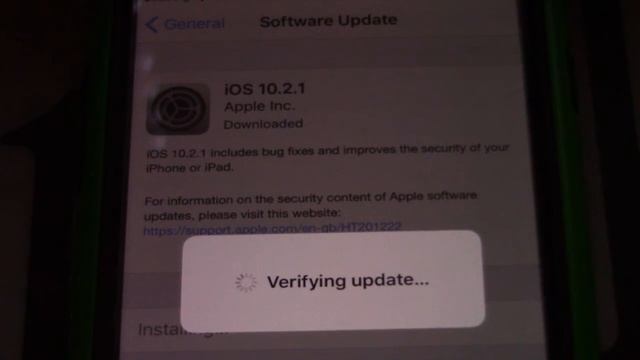 How to Update iPhone 7 to iOS 10.2.1 over WiFi смотреть онлайн